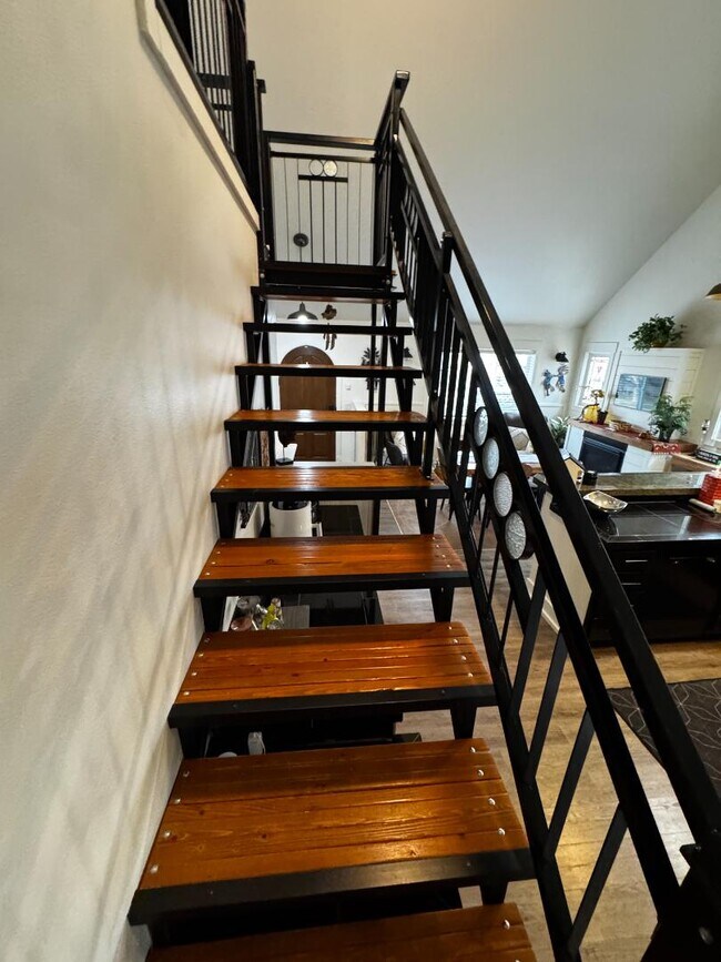 Building Photo - 1638 Stony Meadow Ln