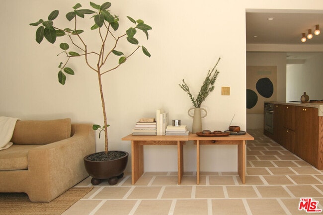 Building Photo - 349 Stowe Terrace