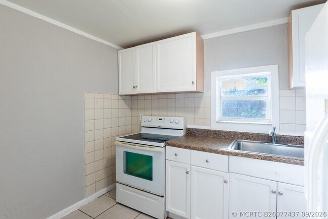 Building Photo - 1104 22nd St