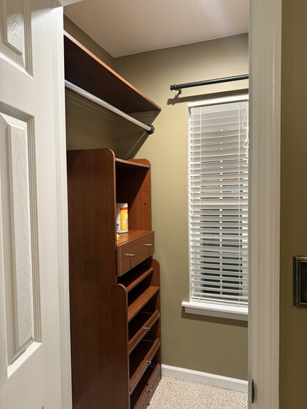 Master closet - 203 Lyons Cove Dr