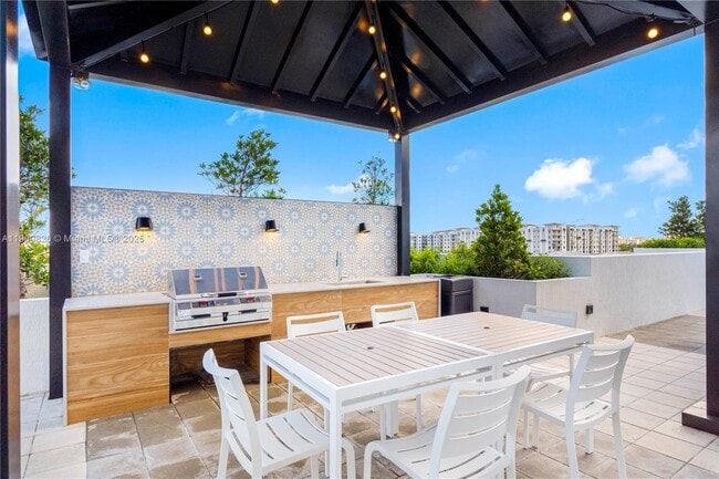 Building Photo - 208 N Federal Hwy