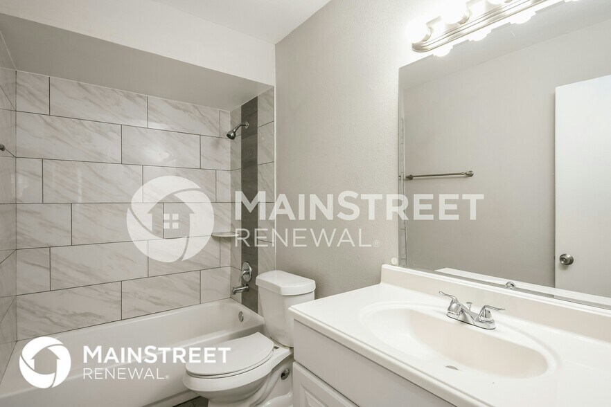 Building Photo - 355 Summerset Dr