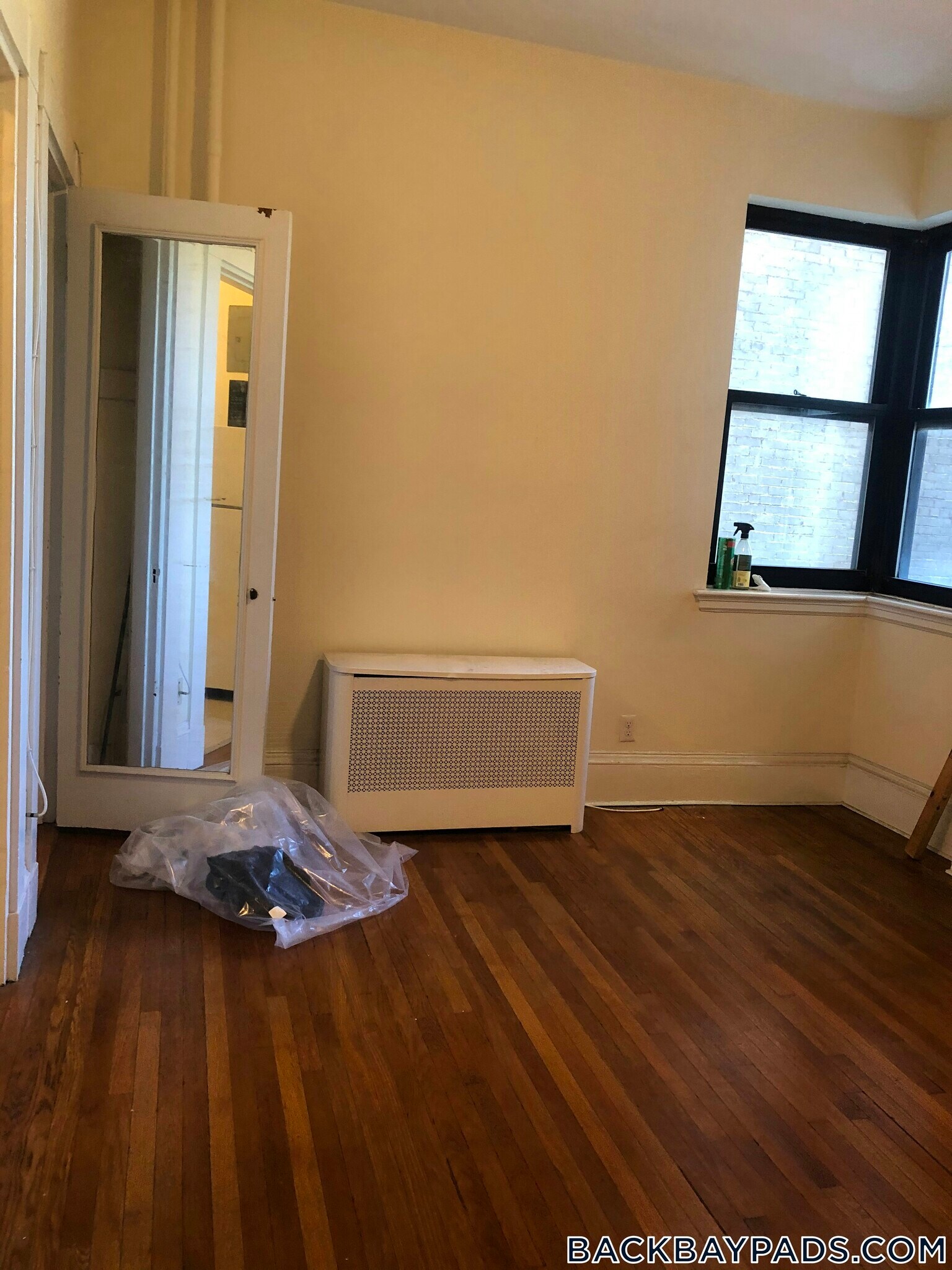 Building Photo - 504 Beacon St