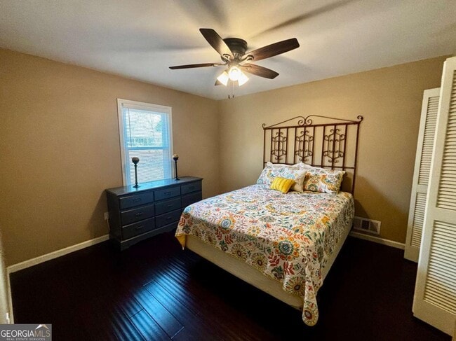 Building Photo - 125 Lantern Ridge Ct