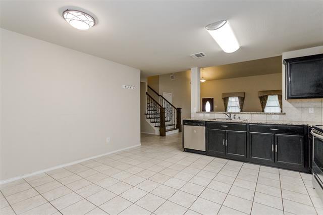 Building Photo - 1035 Sadie St