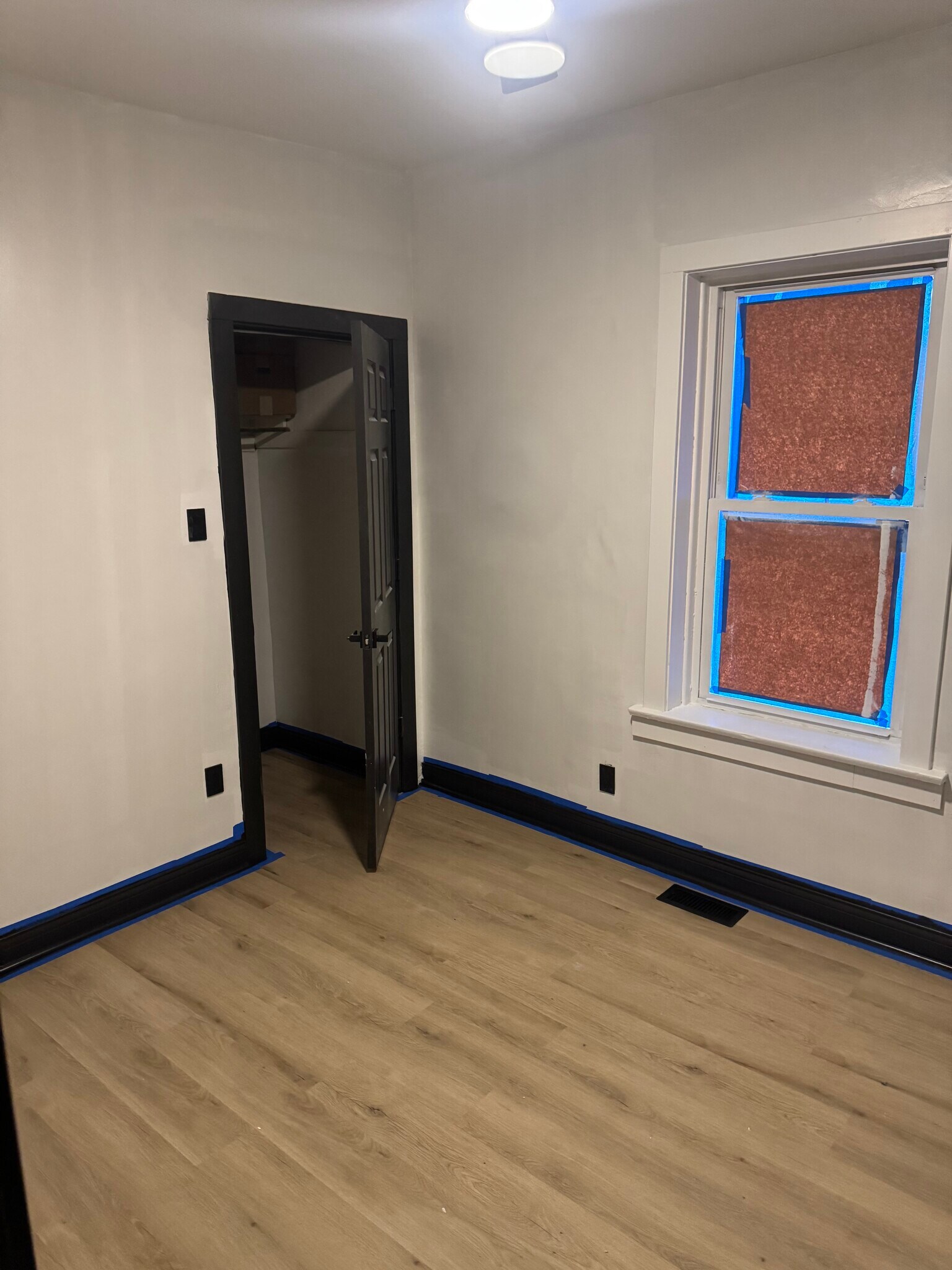 2nd Bedroom - 5965 W Erie St