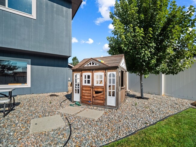 Building Photo - Furnished 3-Bedroom Home in Spokane Valley – Comfortable & Move-In Ready