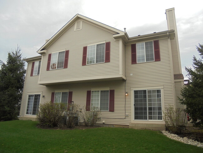 Building Photo - 615 Windsor Dr