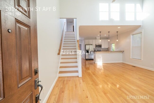 Building Photo - 1019 9th St