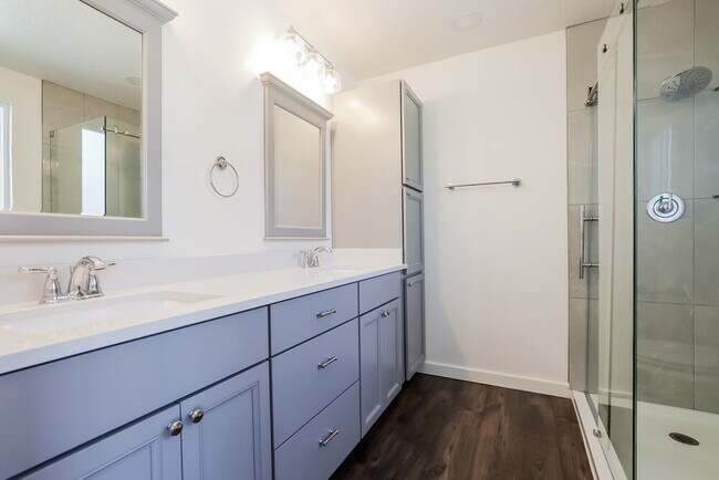 Building Photo - 4732 Helenic Ln