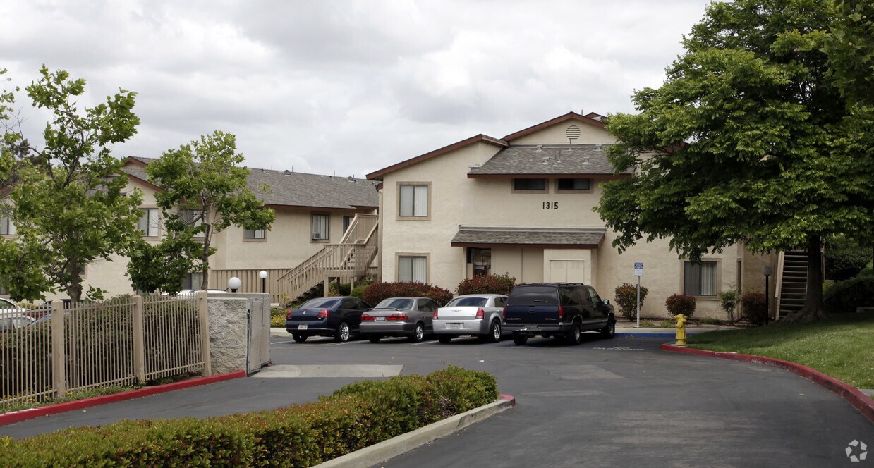 Woodman Village Apartments San Diego