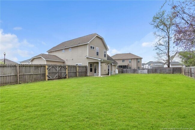 Building Photo - 127 Ganton Dr