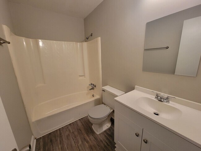 Building Photo - ~1530 Whitney Street