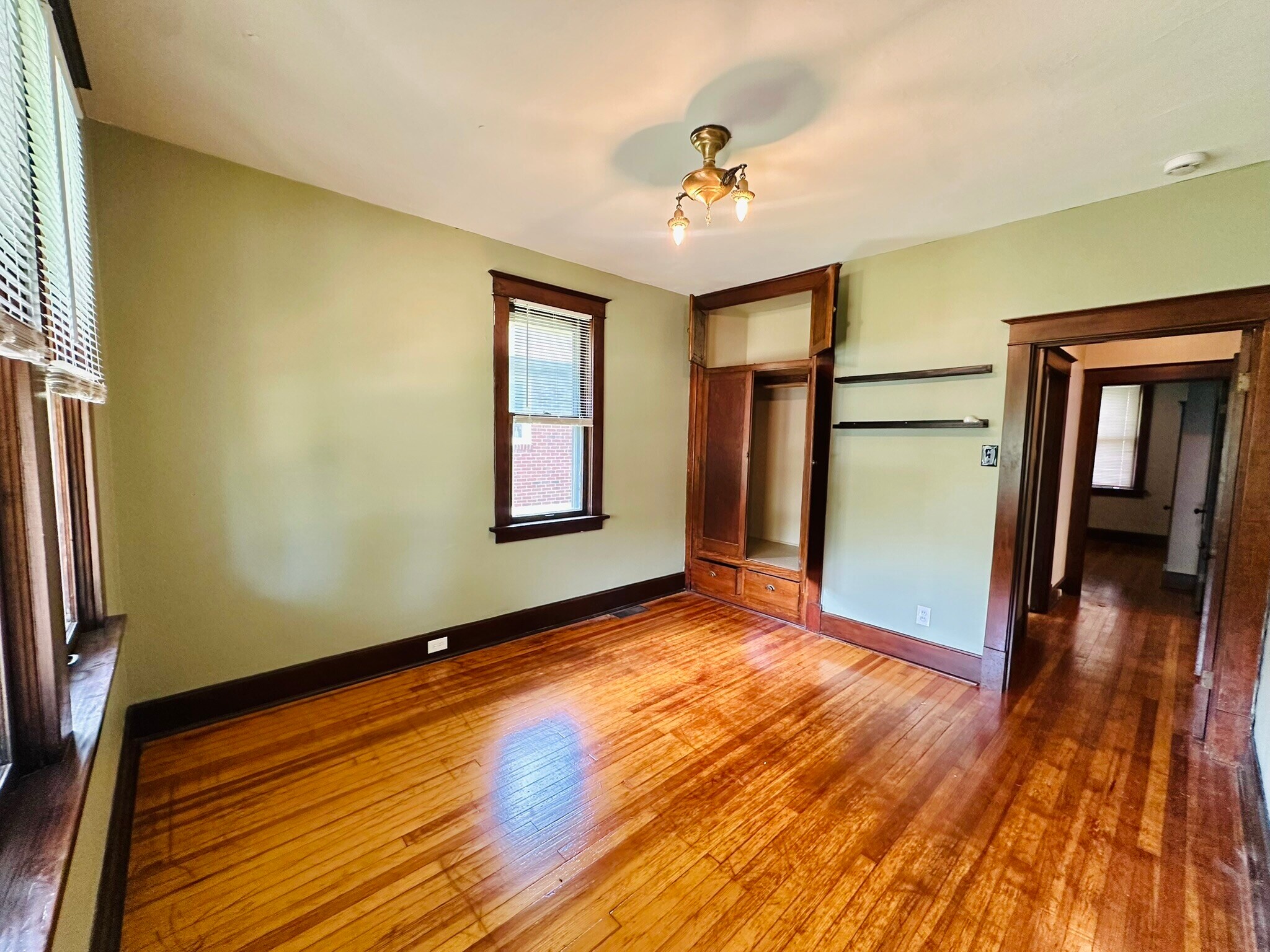 Building Photo - 7509 Trenton Ave