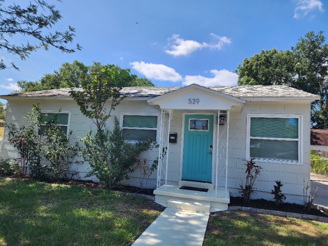 Building Photo - 539 82nd Ave N