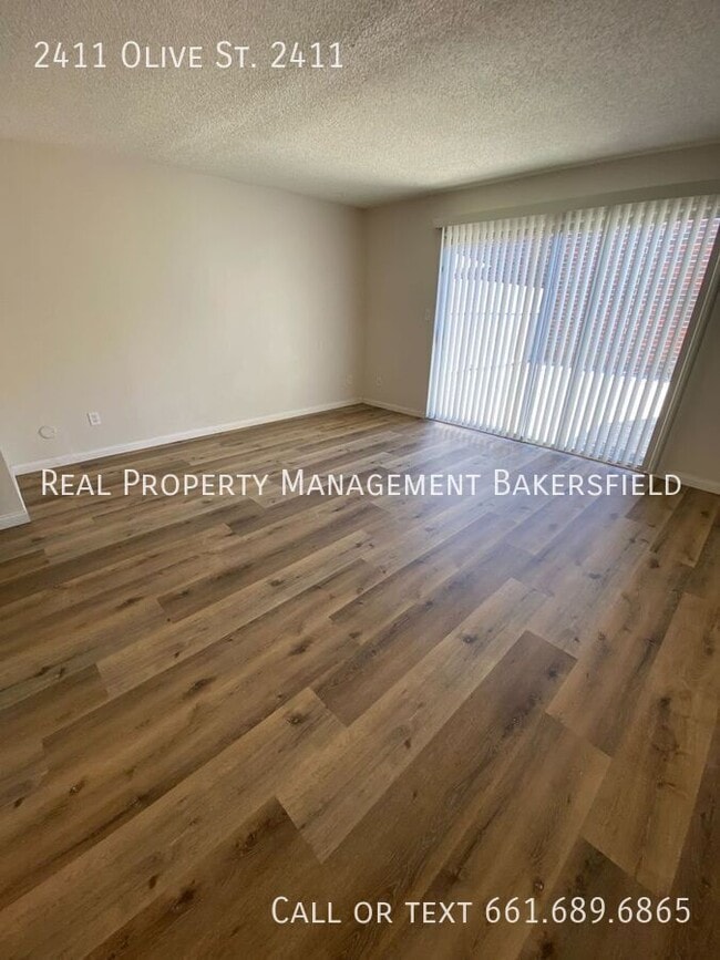 Building Photo - 2411 Olive St