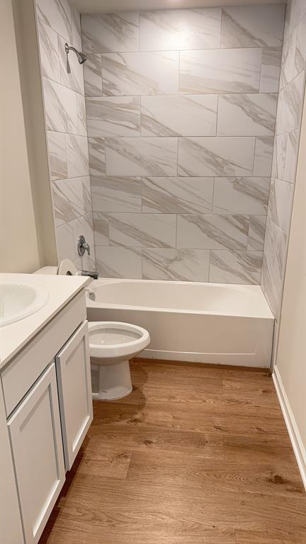 Building Photo - 6101 Green Meadow Ln