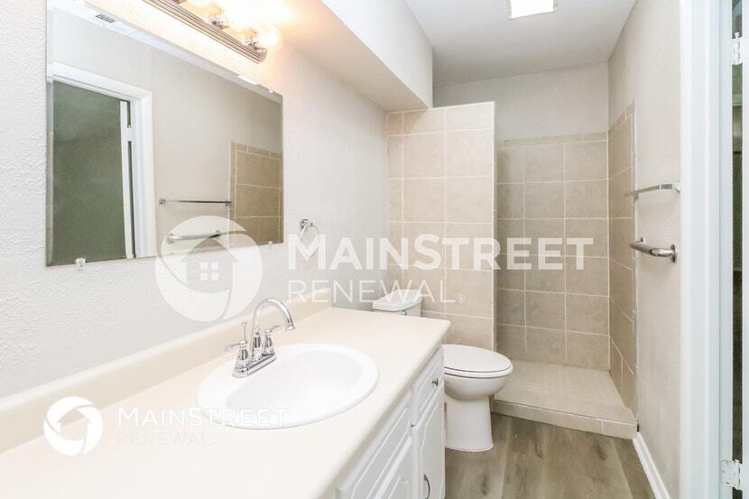 Building Photo - 1119 Elmhurst St