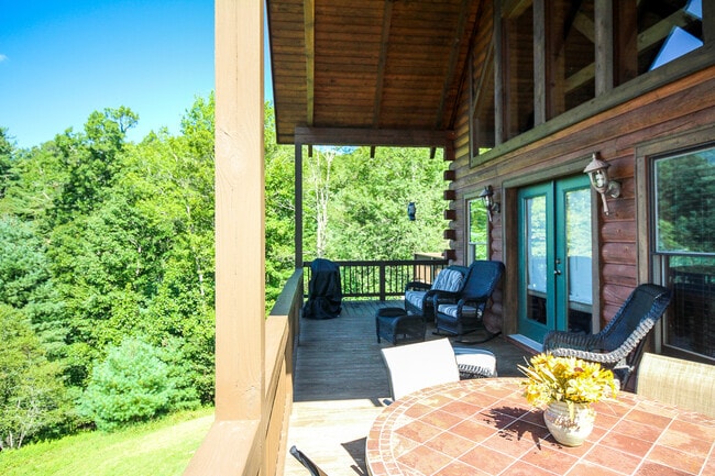 Building Photo - 169 Dream Mountain Rd