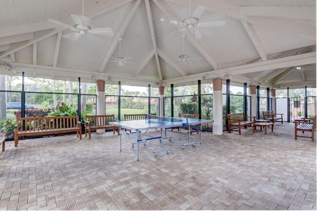 Building Photo - 131 Island Way
