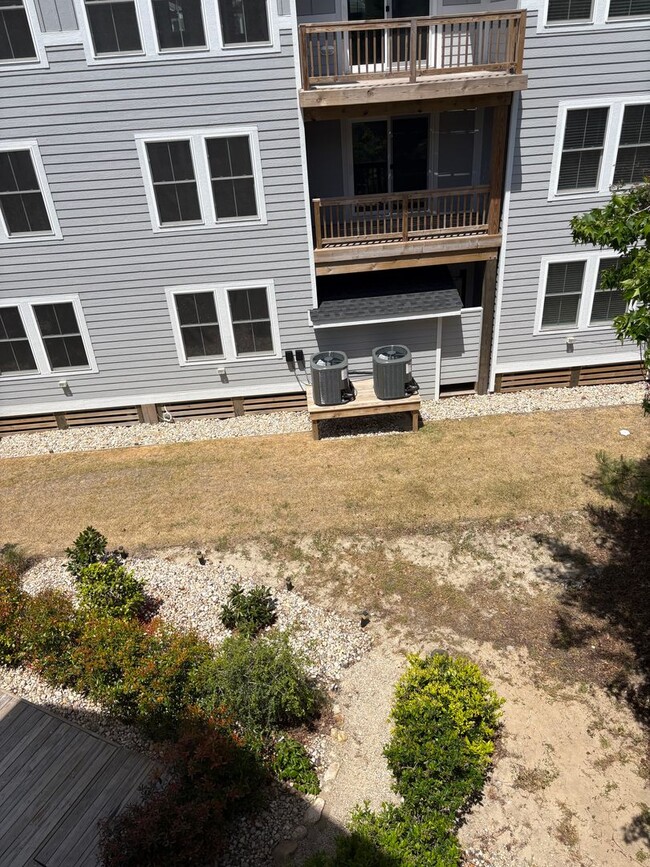 Building Photo - 3 Bedroom 3 Bath Home in Kill Devil Hills ...