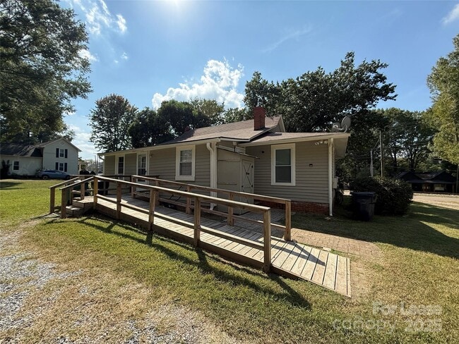 Building Photo - 20220 Zion Ave