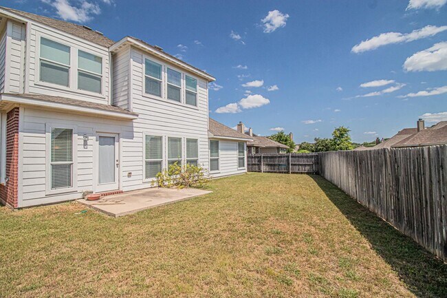 Building Photo - COMING SOON! BEAUTIFUL Grand Home in Benbrook!