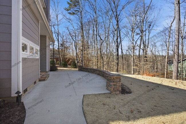 Building Photo - 401 Promontory Ridge