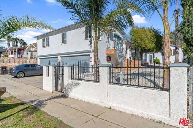 Building Photo - 3017 W Ave 34
