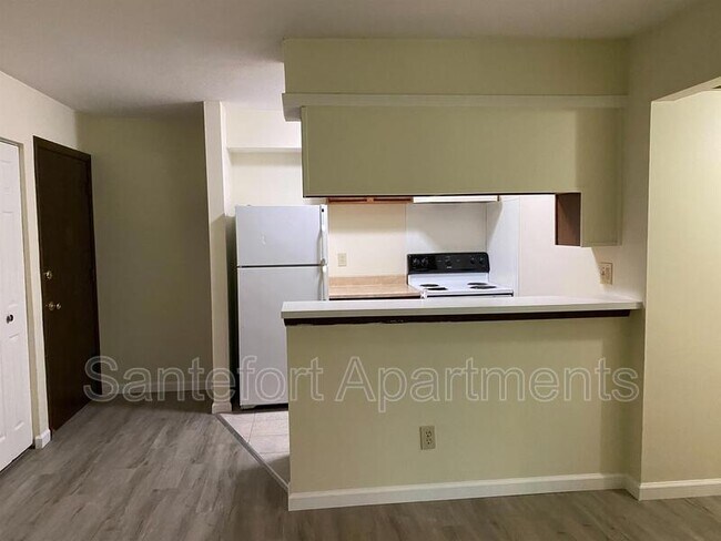 Building Photo - 5411 Haymeadow Ln