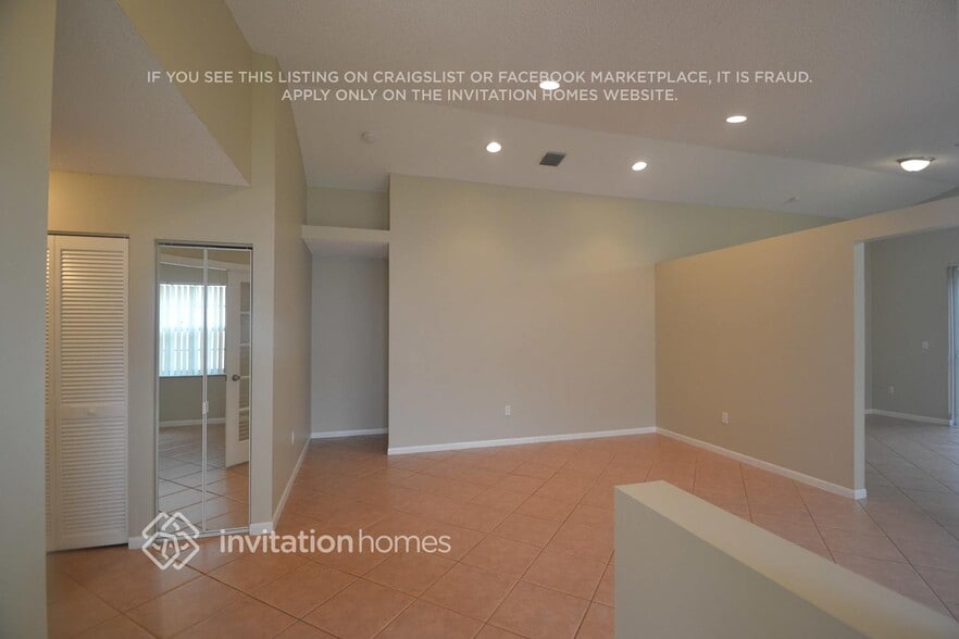 Building Photo - 1457 NW 156th Ave