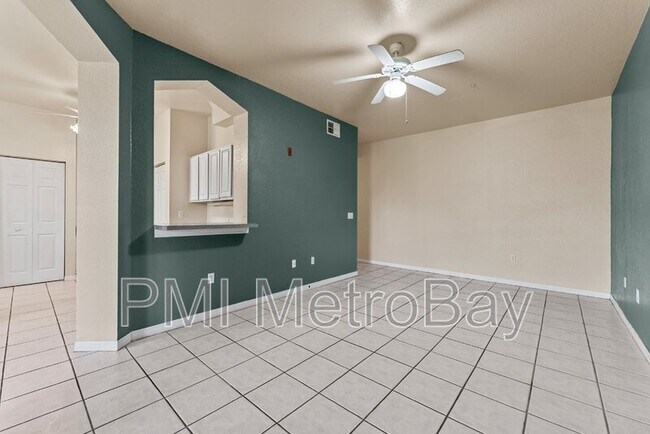 Building Photo - 5039 Sunridge Palms Dr
