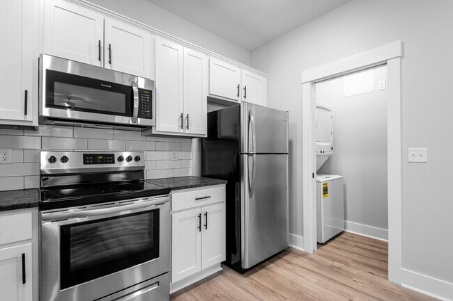 Building Photo - Argenta 1 Bed 1.5 Bath Luxury Energy Effic...