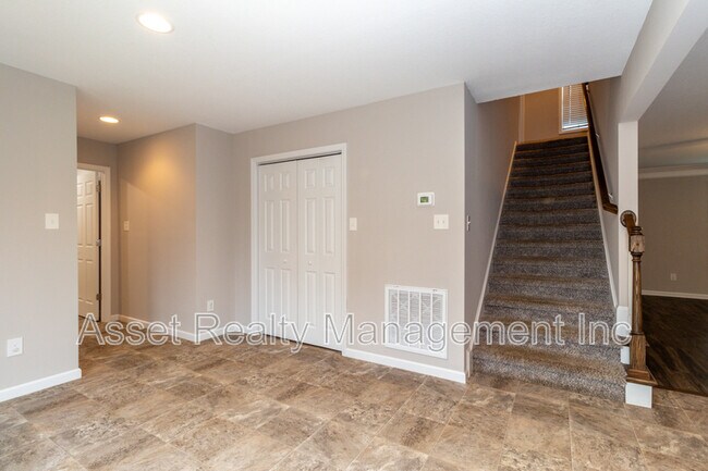 Building Photo - 8205 Zodiac Ln