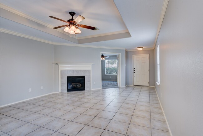 Building Photo - 6607 Springfield Garden Ln