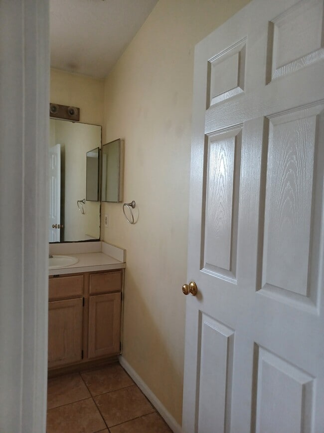 Building Photo - 464 Short Pine Cir