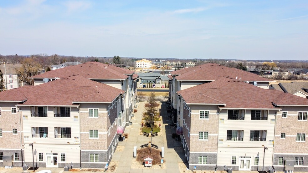 Building Photo - The Commons of Foxboro