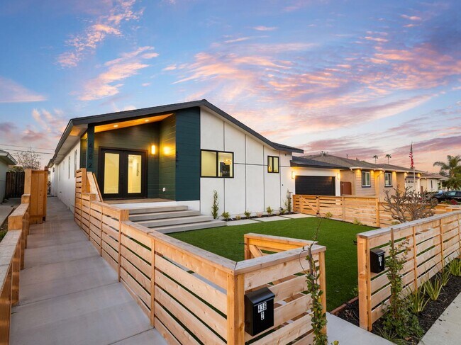 Building Photo - 436 Date Ave