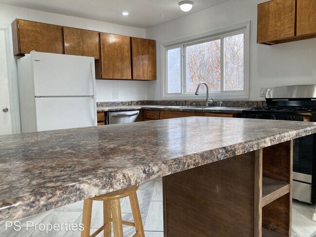 Building Photo - 3 br, 2 bath House - 10312 Snow Heights Bl...