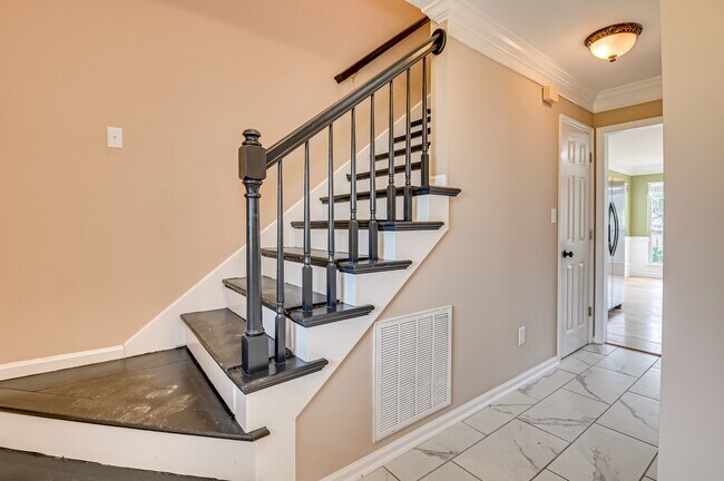 Building Photo - 4111 Eagle Nest Dr