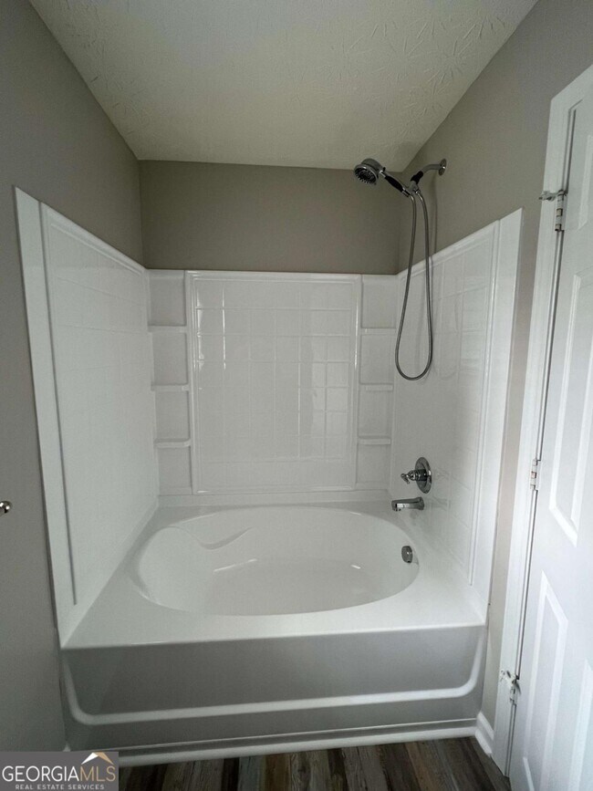 Building Photo - 503 Sautee Pl