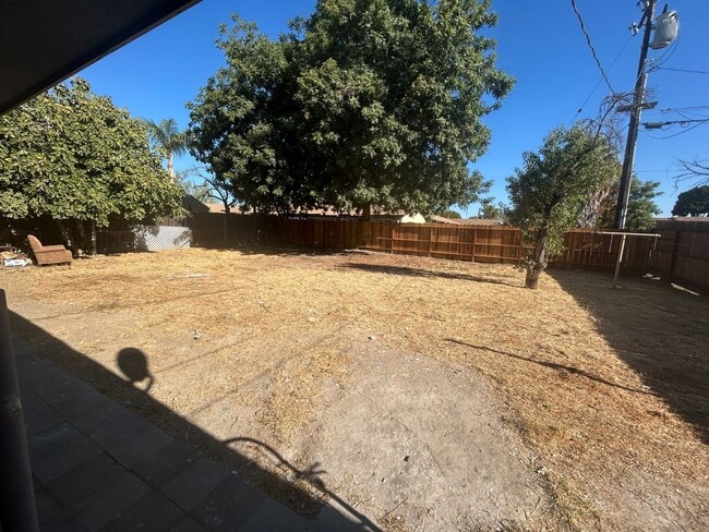 Building Photo - NEW, NEW NEW in Hanford