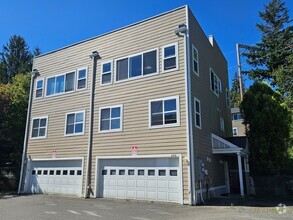 Building Photo - 3416/3418 Abbott St