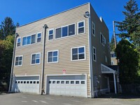 Building Photo - 3416/3418 Abbott St
