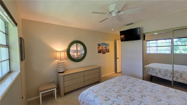 Building Photo - 2929 SE Ocean Blvd