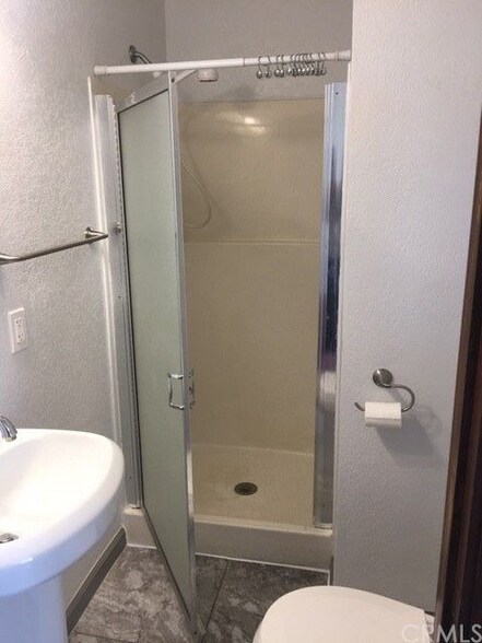 Building Photo - 18818 W Ridge View Dr