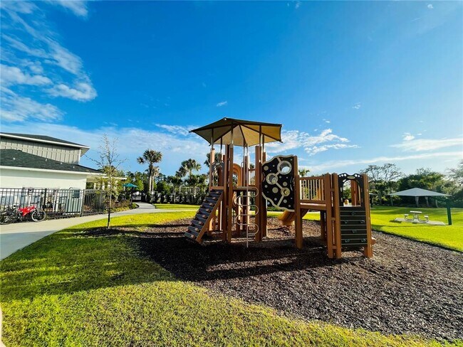Building Photo - 2818 Sanctuary Dr
