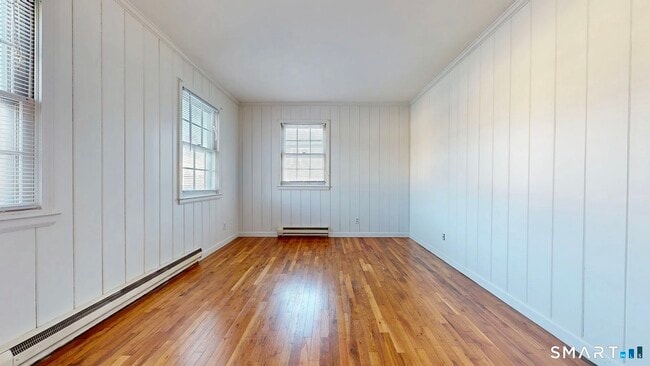 Building Photo - 107 Chestnut St