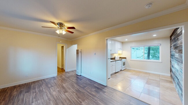 Building Photo - 15451 Marty Dr