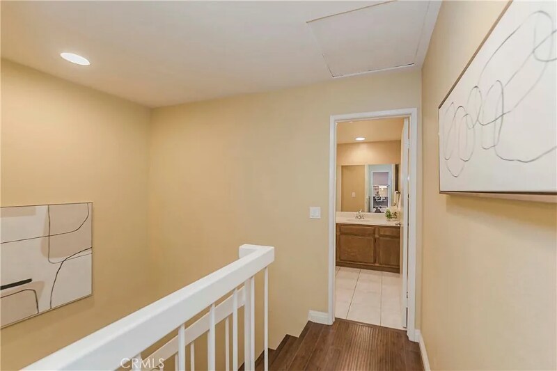 Building Photo - 2410 Plaza De Vista